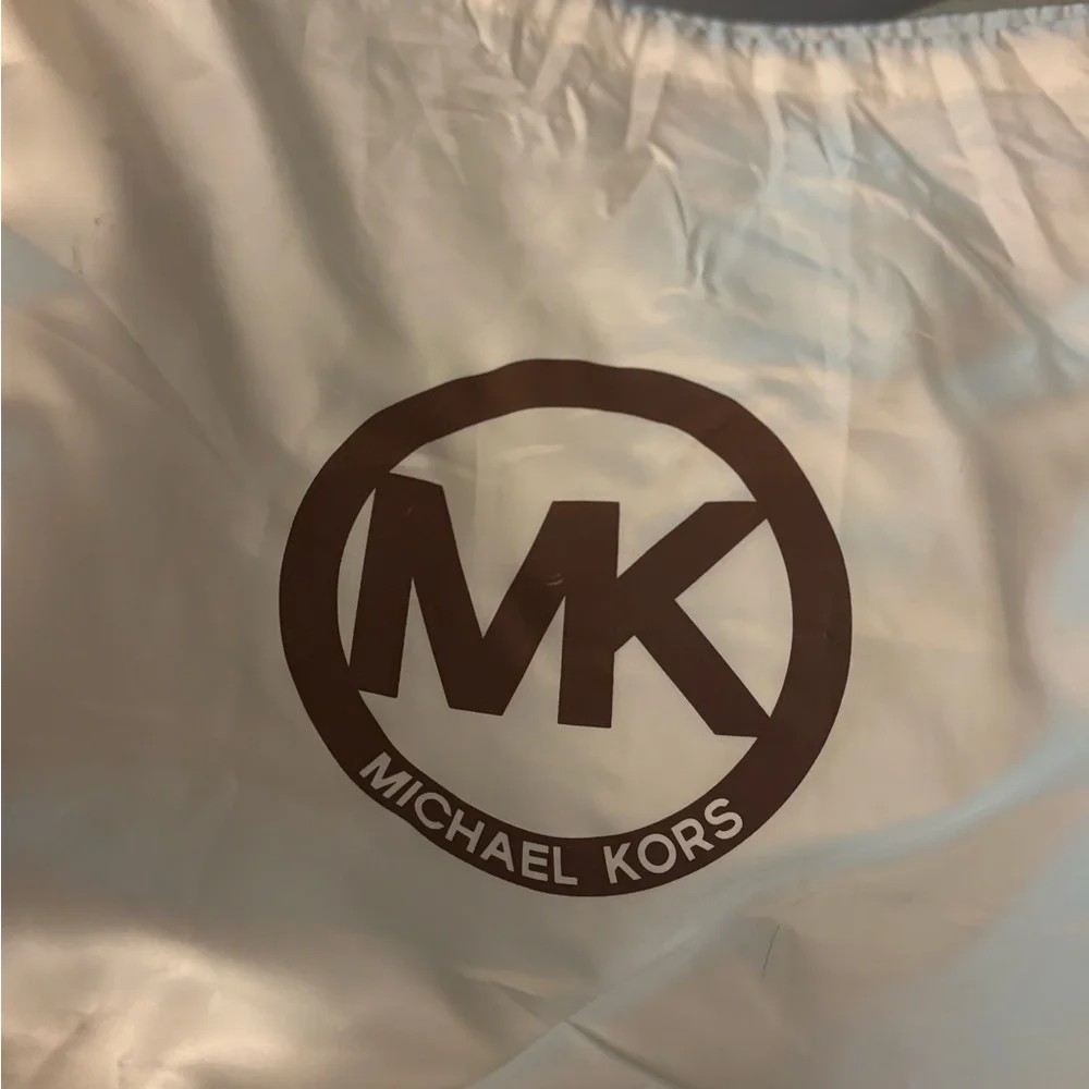 NWT Michael Kors Black and White Satchel - Picture 3 of 5